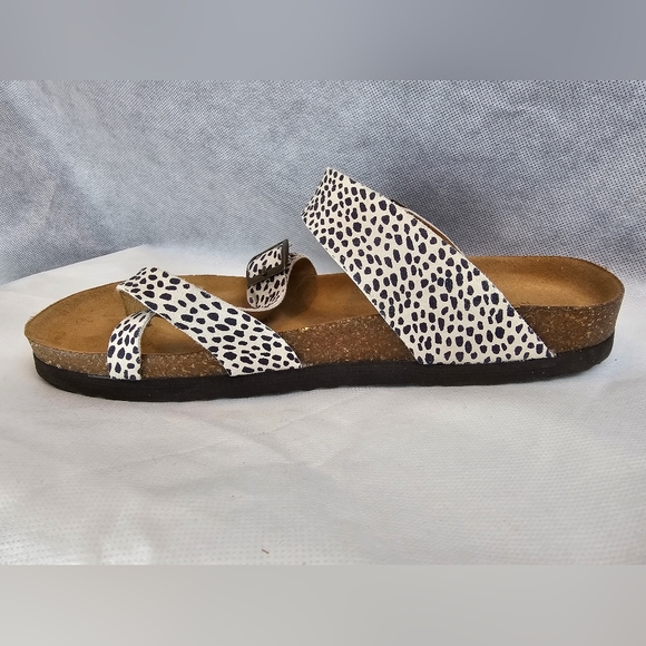 Cheetah print Mountain Sole women's sandals (size 8) - Picture 6 of 9